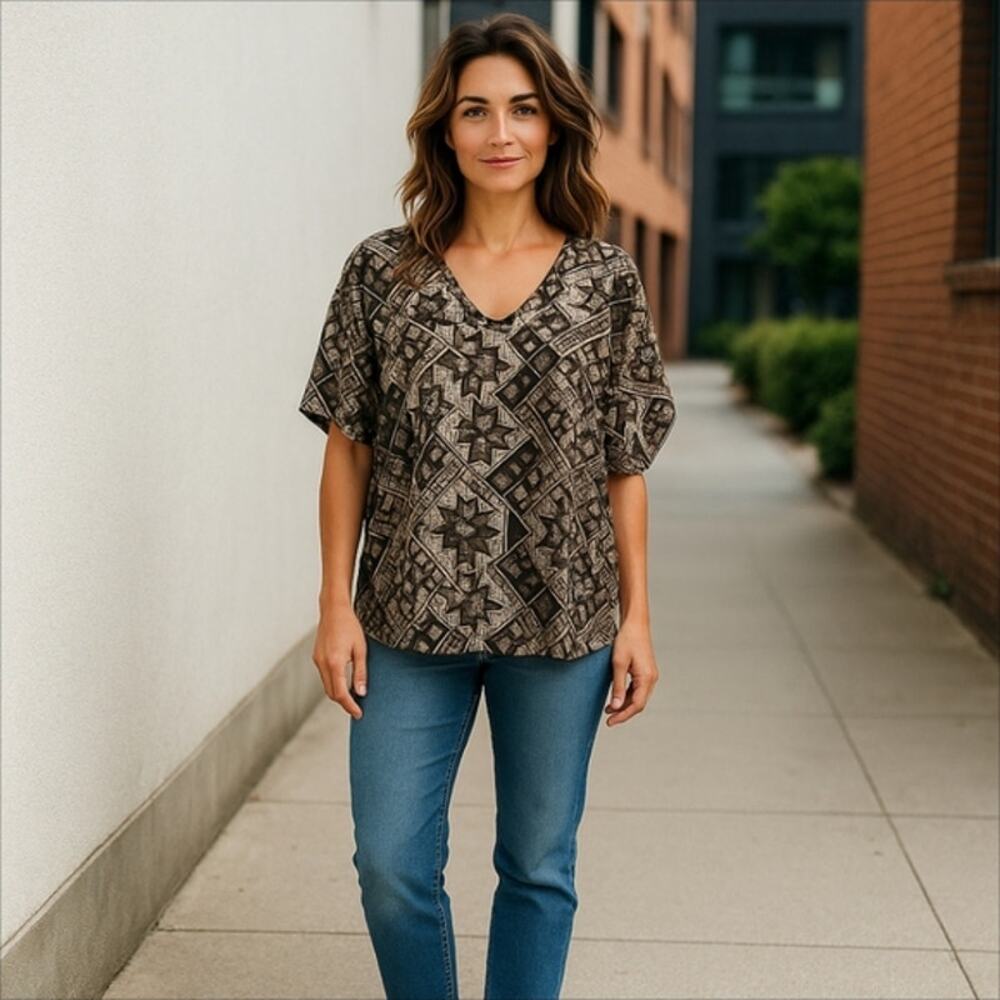 Lush Oversized Flowy High Low Hem Blouse Size S